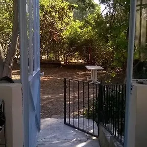 Maison De Lumineuse Avec Jardin Appartement